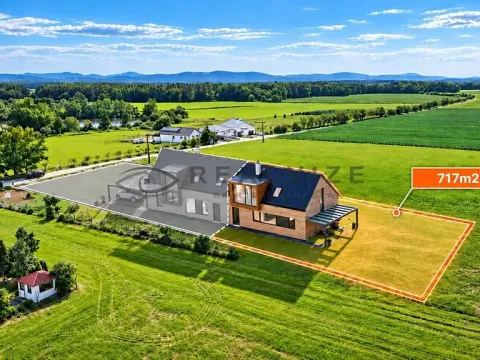 Prodej pozemku pro bydlení, Pištín, 717 m2