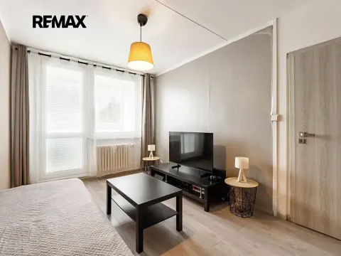 Prodej bytu 3+kk, Praha - Petrovice, Rezlerova, 64 m2