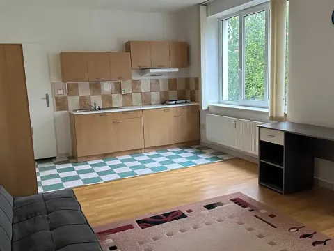Pronájem bytu 1+kk, Průhonice, U Křížku, 35 m2