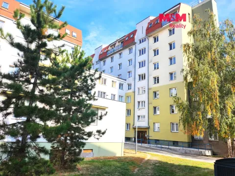 Prodej bytu 2+1, Louny, Tyršovo nám., 54 m2
