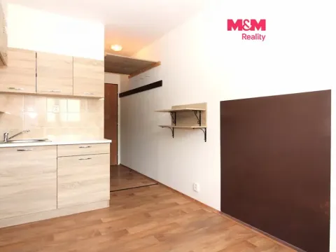 Pronájem, Nový Bor, Smetanova, 12 m2