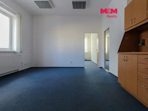 Pronájem kanceláře, Jeseník, nám. Svobody, 66 m2
