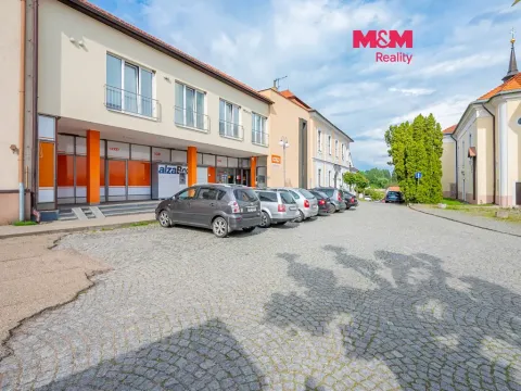 Pronájem, Divišov, Horní náměstí, 105 m2