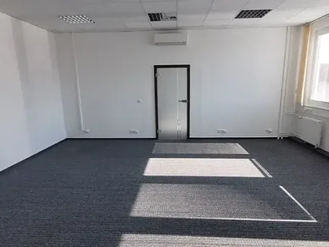 Pronájem kanceláře, Olomouc, tř. Kosmonautů, 105 m2