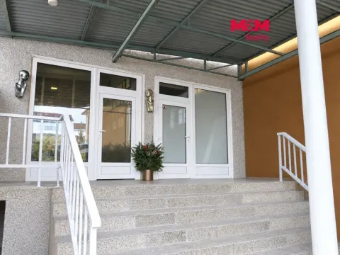 Pronájem obchodního prostoru, Beroun - Beroun-Město, Plzeňská, 12 m2