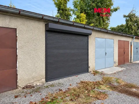 Pronájem garáže, Kladno, Čechova, 14 m2