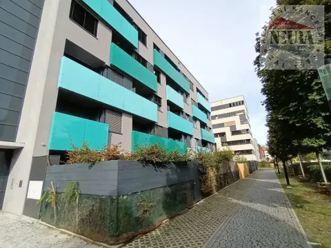 Pronájem bytu 2+kk, Praha - Holešovice, U průhonu, 47 m2