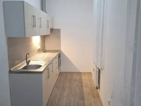 Pronájem bytu 2+kk, Jihlava, Hálkova, 46 m2
