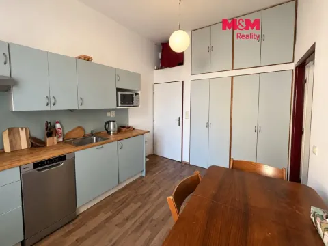 Pronájem bytu 1+1, Praha, Na Maninách, 31 m2