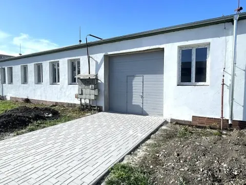 Pronájem skladu, Louny, Postoloprtská, 202 m2