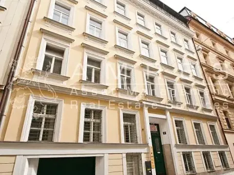 Pronájem kanceláře, Praha - Nové Město, Růžová, 292 m2